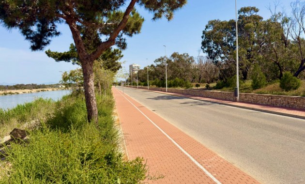 New Build - Apartment / flat -
Guardamar del Segura - Puerto Deportivo