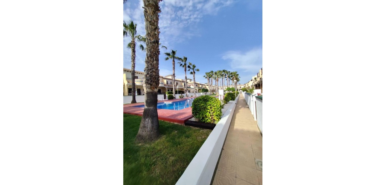 Herverkoop - Appartement / flat -
Rojales - Centro de la Ciudad Quesada