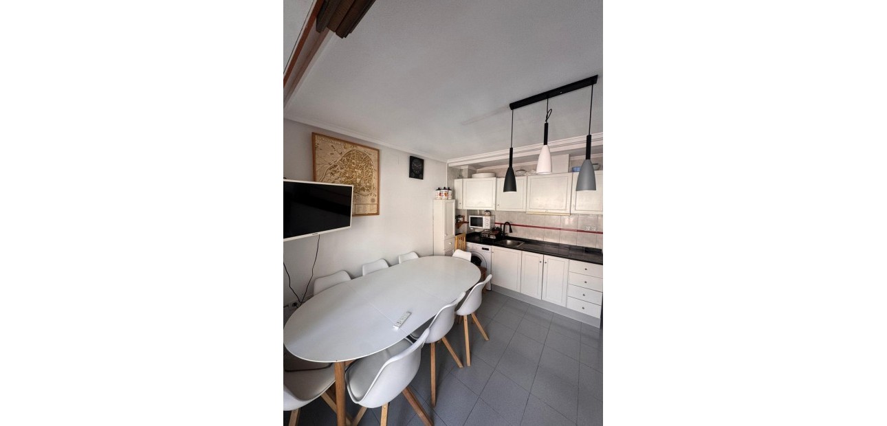 Herverkoop - Appartement / flat -
Torrevieja - Centro