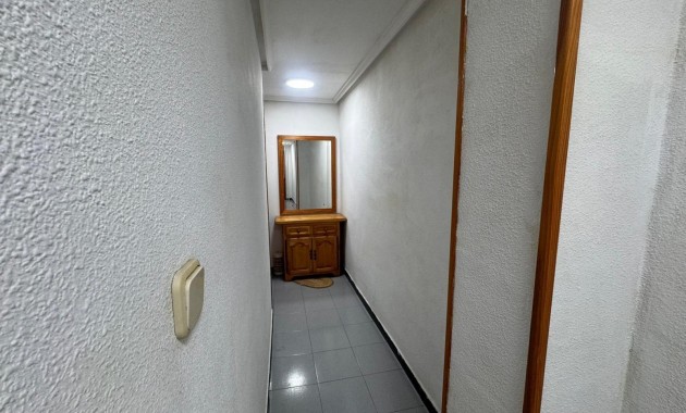 Herverkoop - Appartement / flat -
Torrevieja - Centro