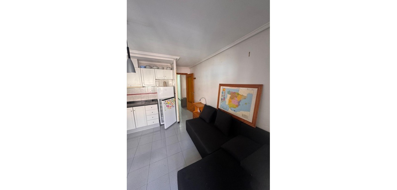 Herverkoop - Appartement / flat -
Torrevieja - Centro