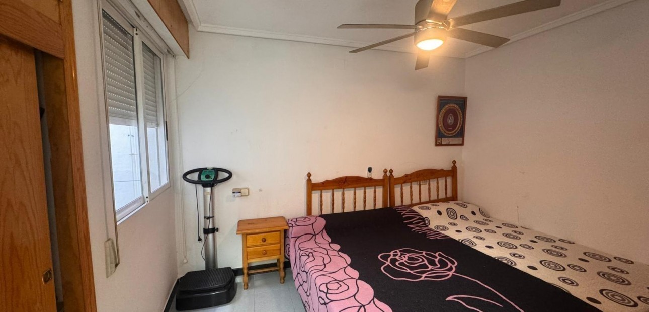 Herverkoop - Appartement / flat -
Torrevieja - Centro