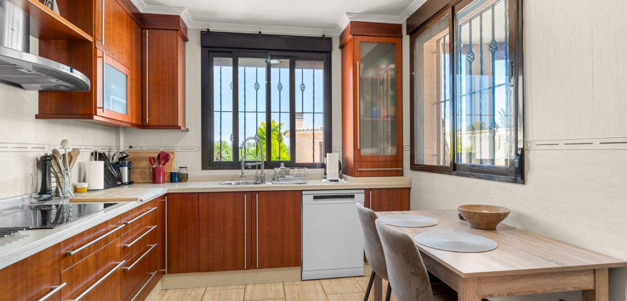 Herverkoop - Country Property -
Crevillente - Crevillente - Country