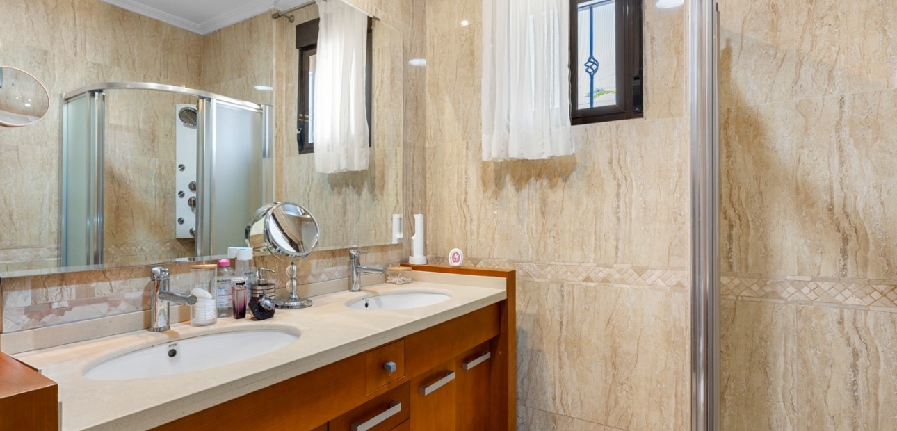 Herverkoop - Country Property -
Crevillente - Crevillente - Country