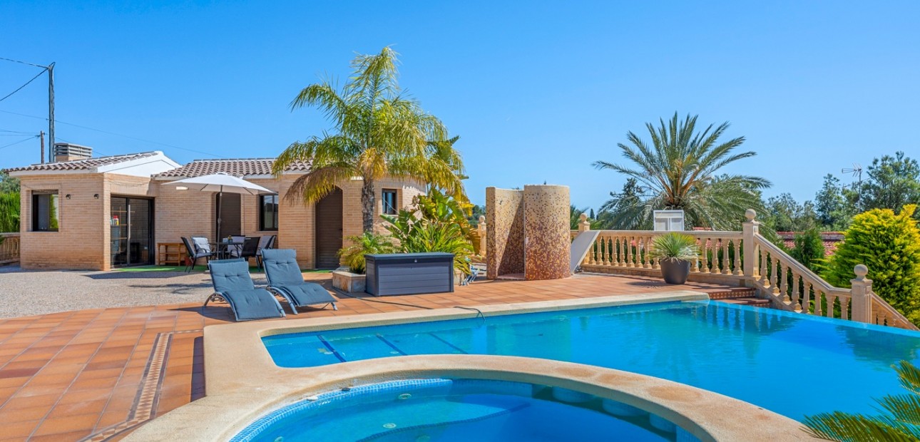 Herverkoop - Country Property -
Crevillente - Crevillente - Country