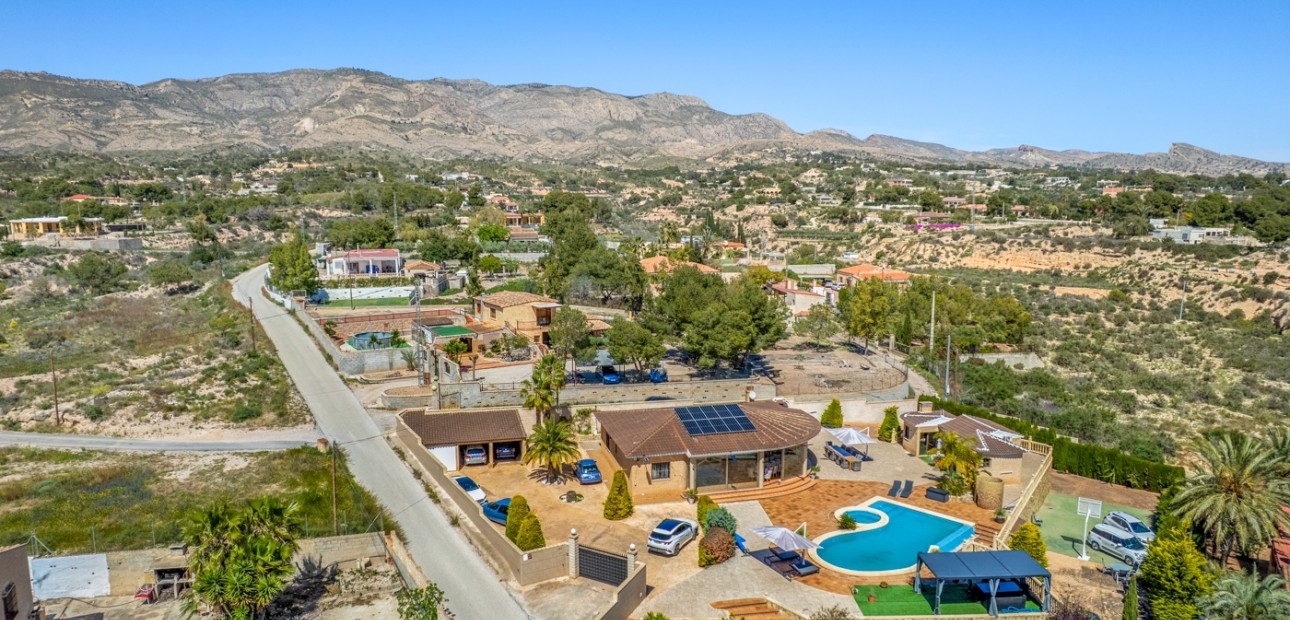 Herverkoop - Country Property -
Crevillente - Crevillente - Country