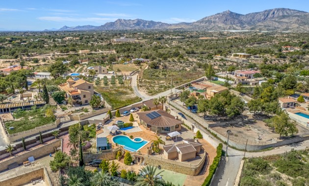 Herverkoop - Country Property -
Crevillente - Crevillente - Country