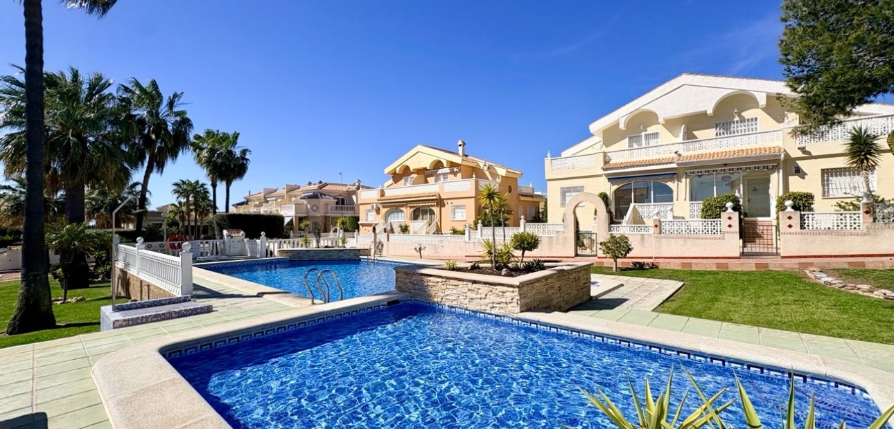 Sale - Adosado -
Rojales - Ciudad Quesada