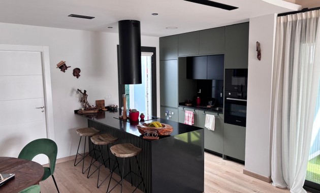 Herverkoop - Semi Detached Villa -
Los Montesinos - La Herada