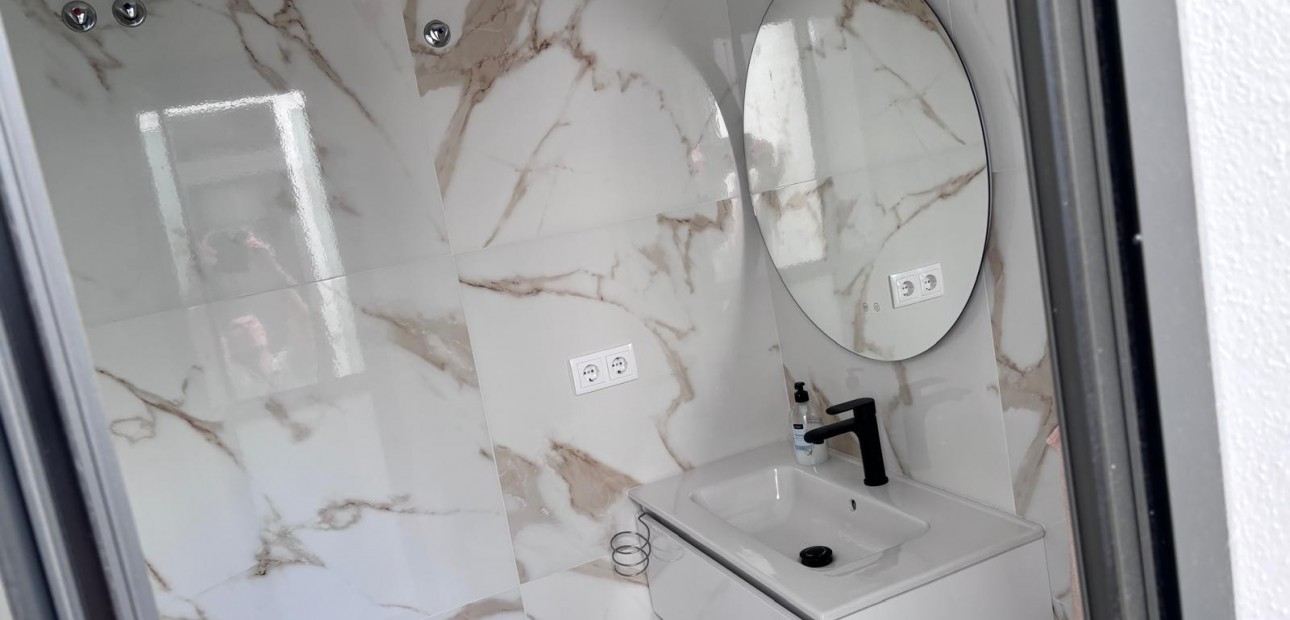 Herverkoop - Semi Detached Villa -
Los Montesinos - La Herada