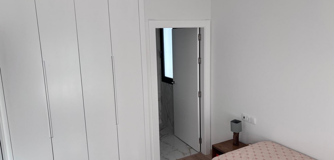 Herverkoop - Semi Detached Villa -
Los Montesinos - La Herada