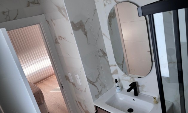 Herverkoop - Semi Detached Villa -
Los Montesinos - La Herada