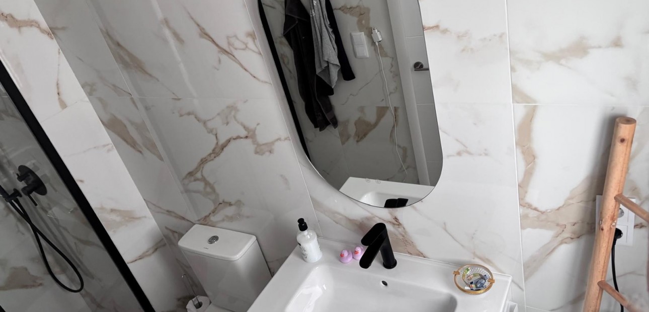 Herverkoop - Semi Detached Villa -
Los Montesinos - La Herada