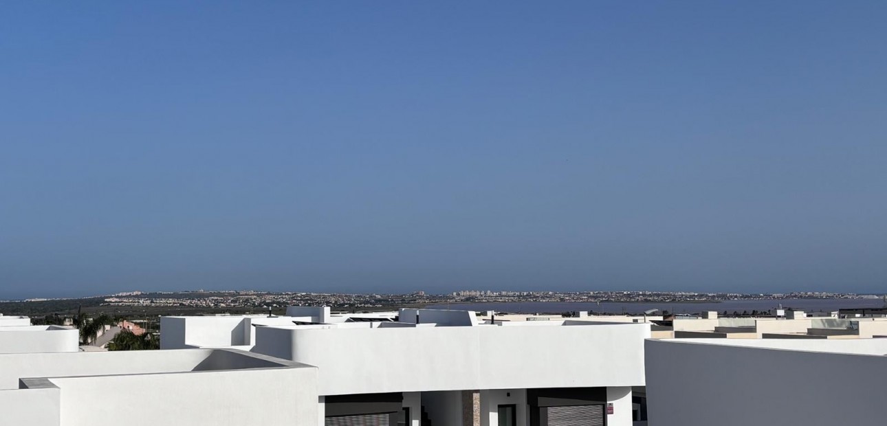 Herverkoop - Semi Detached Villa -
Los Montesinos - La Herada