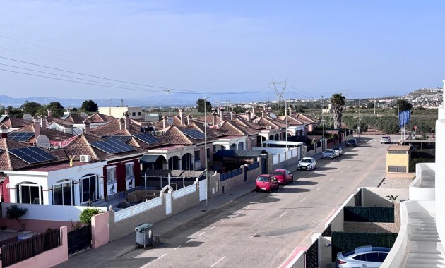 Herverkoop - Semi Detached Villa -
Los Montesinos - La Herada