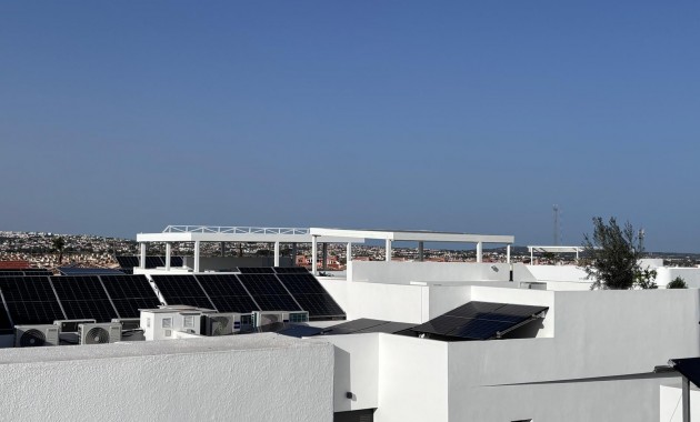 Herverkoop - Semi Detached Villa -
Los Montesinos - La Herada