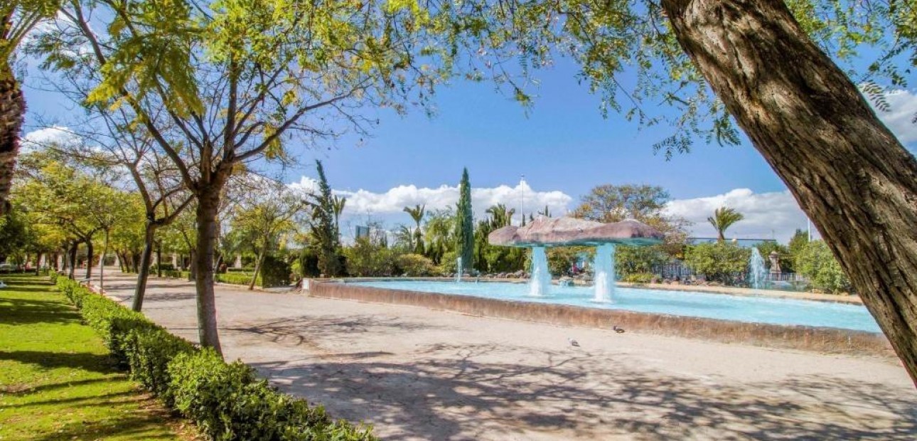 Herverkoop - Appartement / flat -
Torrevieja - Centro