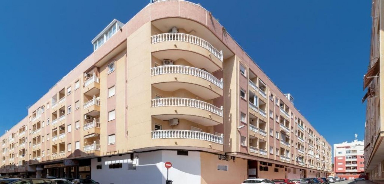 Herverkoop - Appartement / flat -
Torrevieja - Centro