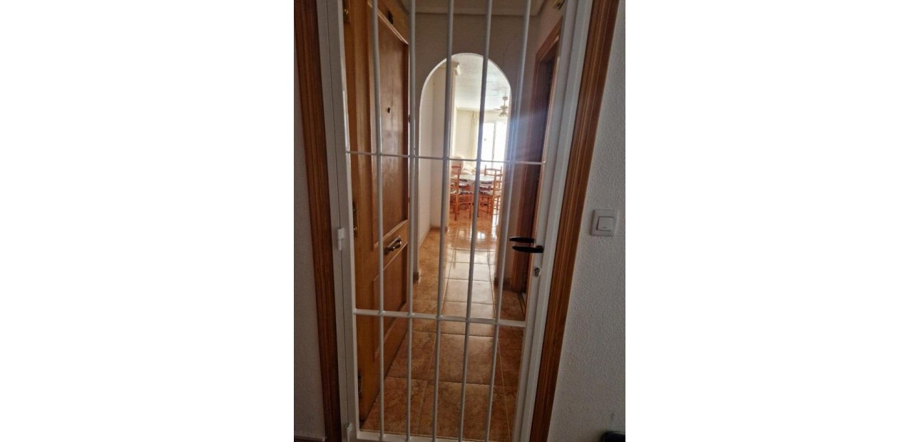 Herverkoop - Appartement / flat -
Torrevieja - Centro