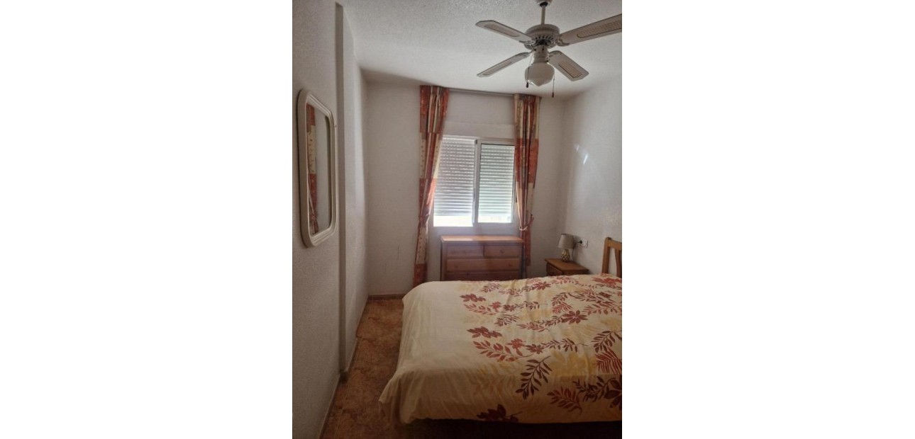 Herverkoop - Appartement / flat -
Torrevieja - Centro