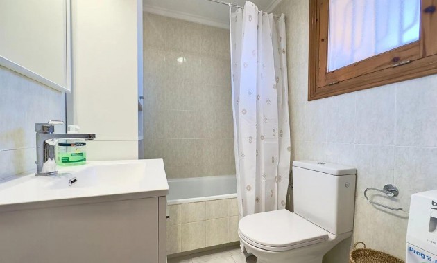 Herverkoop - Studio -
Torrevieja - Los Europeos