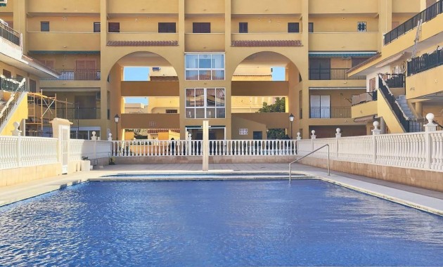 Herverkoop - Studio -
Torrevieja - Los Europeos