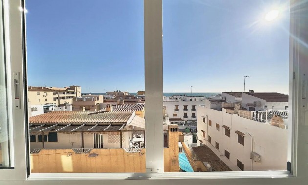 Herverkoop - Studio -
Torrevieja - Los Europeos