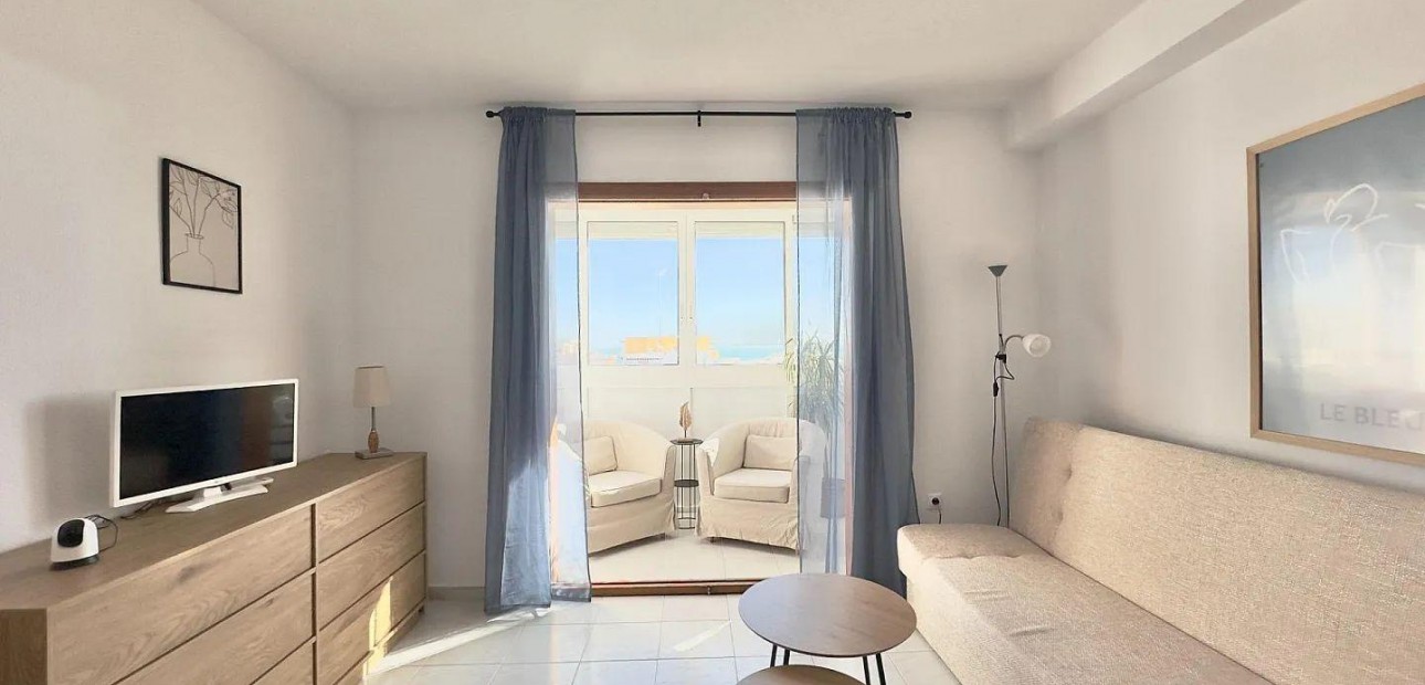 Herverkoop - Studio -
Torrevieja - Los Europeos