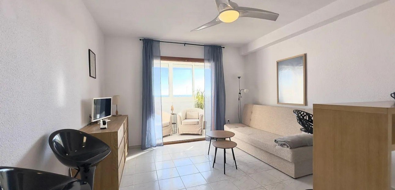 Herverkoop - Studio -
Torrevieja - Los Europeos