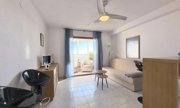 Herverkoop - Studio -
Torrevieja - Los Europeos