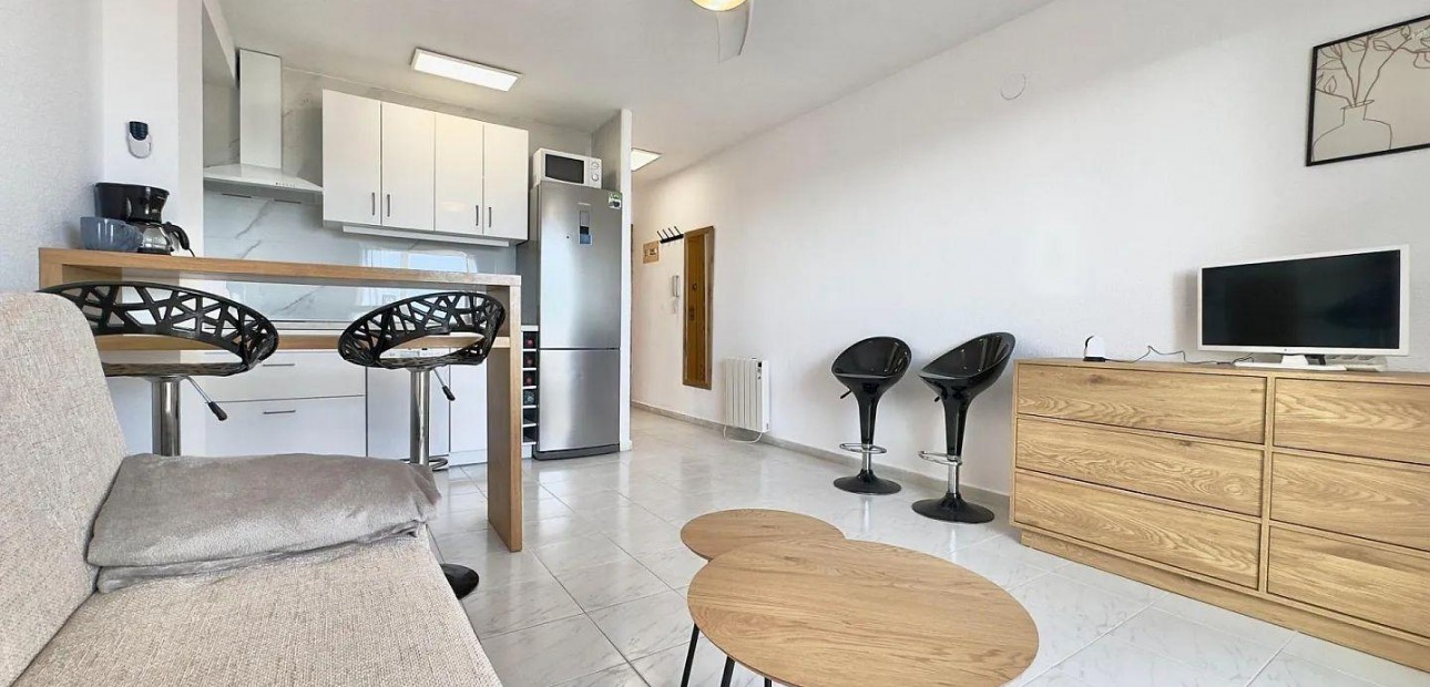 Herverkoop - Studio -
Torrevieja - Los Europeos