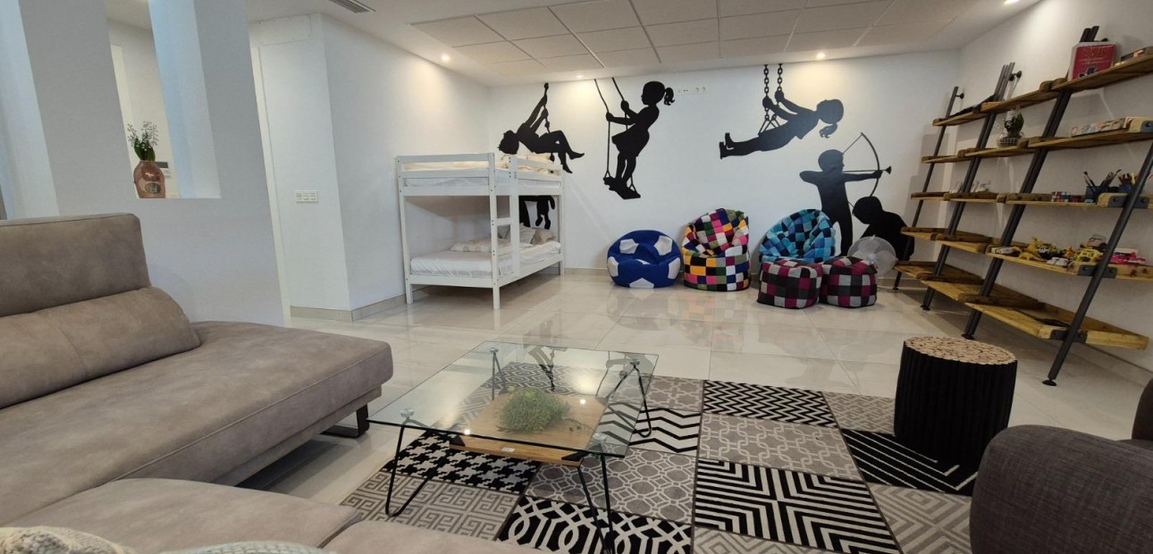 Herverkoop - Villa -
Torrevieja - Torreblanca