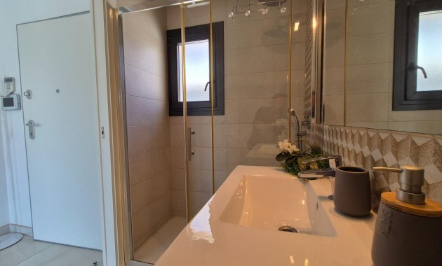 Herverkoop - Villa -
Torrevieja - Torreblanca