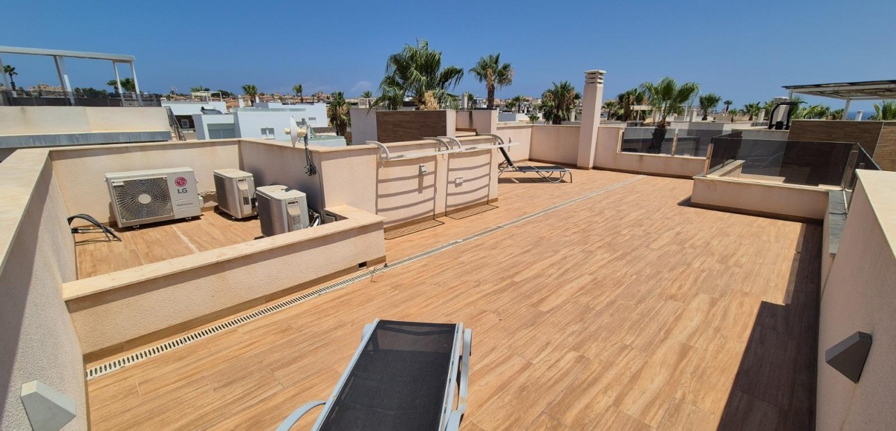 Herverkoop - Villa -
Torrevieja - Torreblanca