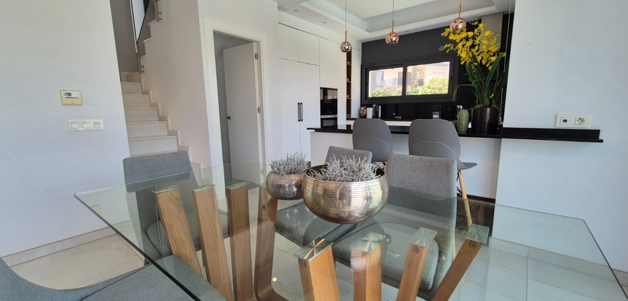 Herverkoop - Villa -
Torrevieja - Torreblanca