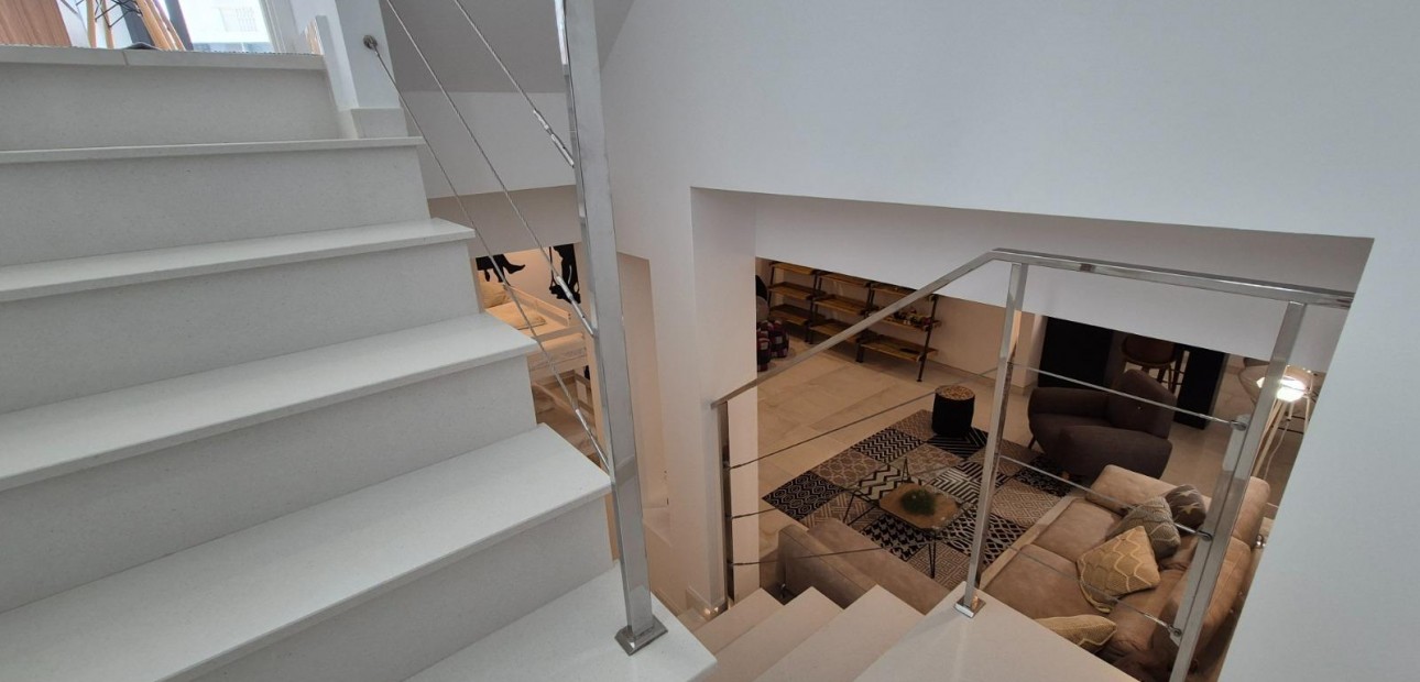 Herverkoop - Villa -
Torrevieja - Torreblanca