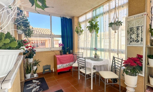 Herverkoop - Bungalow -
Torrevieja - Centro