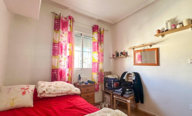 Herverkoop - Bungalow -
Torrevieja - Centro