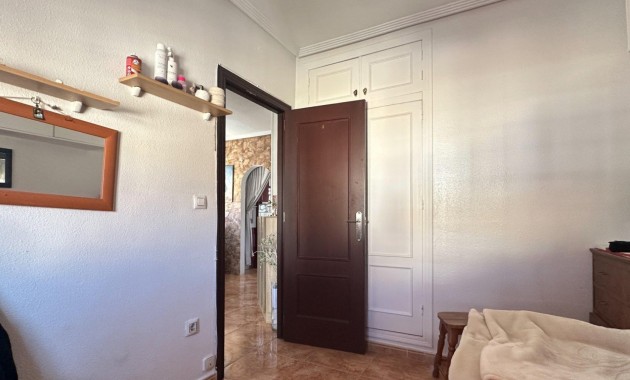 Herverkoop - Bungalow -
Torrevieja - Centro