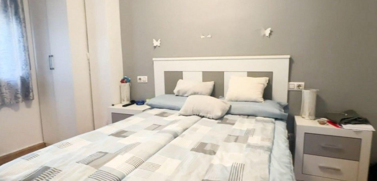 Herverkoop - Bungalow -
Torrevieja - Centro