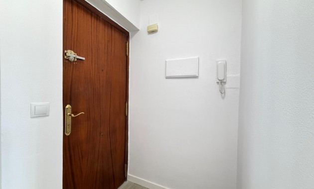 Herverkoop - Appartement / flat -
Torrevieja - Centro