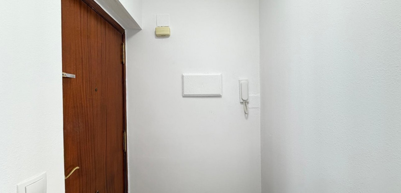 Herverkoop - Appartement / flat -
Torrevieja - Centro