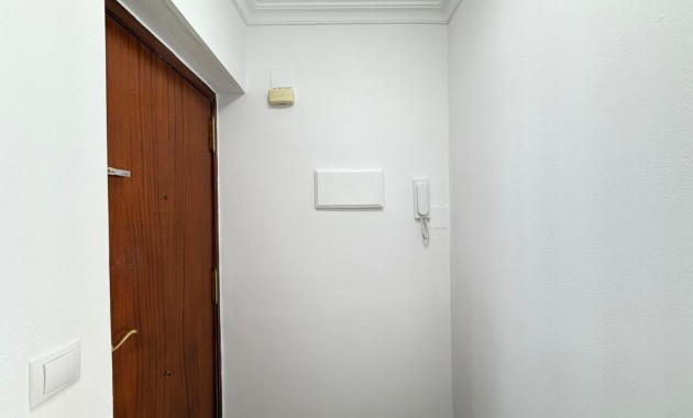 Herverkoop - Appartement / flat -
Torrevieja - Centro