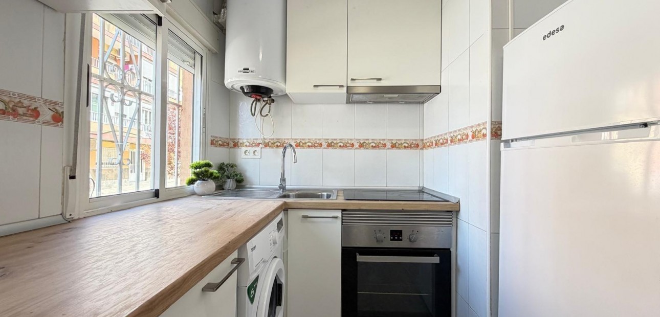 Herverkoop - Appartement / flat -
Torrevieja - Centro