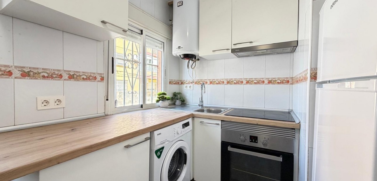 Herverkoop - Appartement / flat -
Torrevieja - Centro