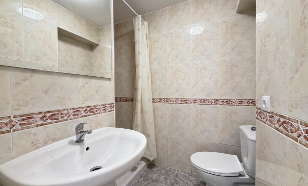 Herverkoop - Appartement / flat -
Torrevieja - Centro