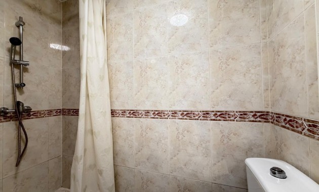 Herverkoop - Appartement / flat -
Torrevieja - Centro