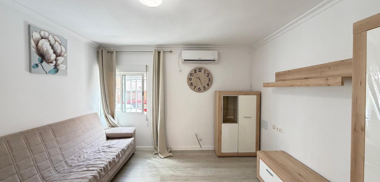 Herverkoop - Appartement / flat -
Torrevieja - Centro