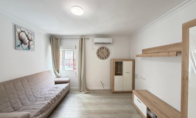 Herverkoop - Appartement / flat -
Torrevieja - Centro