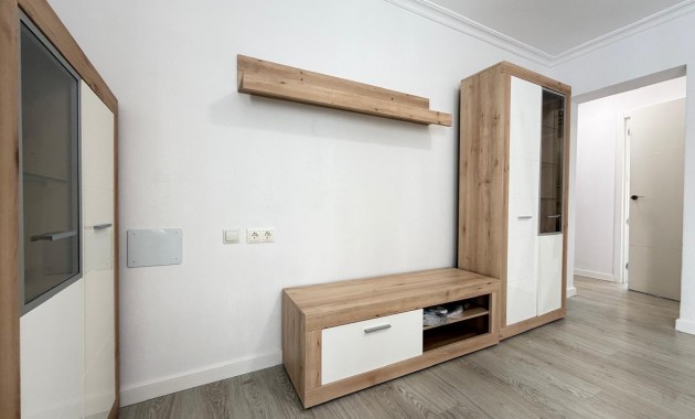 Herverkoop - Appartement / flat -
Torrevieja - Centro